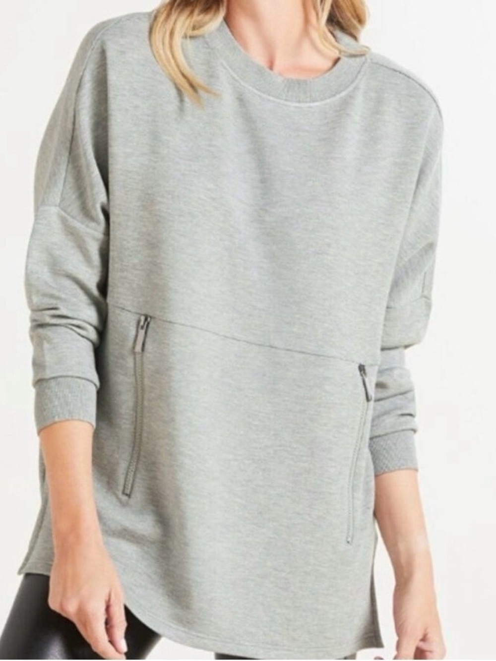 Varley. Bayliss Sweatshirt. Heather Gray/Silver Zipper. Size Medium.